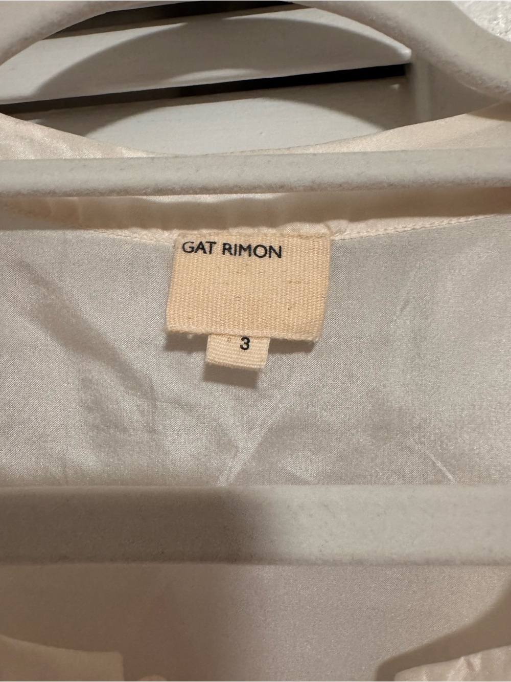 GAT RIMON Cream Ruffled Sleeveless Button-Front Silk Top - Picture 3 of 8